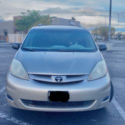 Toyota Sienna 2009