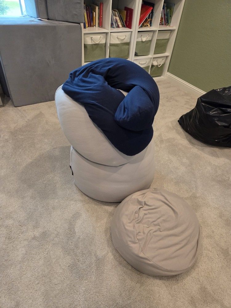 Moon Pod Beanbag Chair