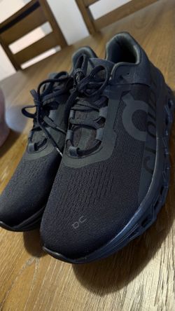 Oncloud Monster Men’s Size 11.5