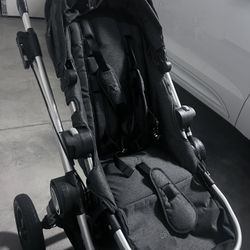 City Select Double Stroller with two interchangeable seats 