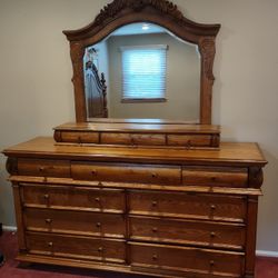 SOLID NATURAL WOOD QUEEN BEDROOM SET
