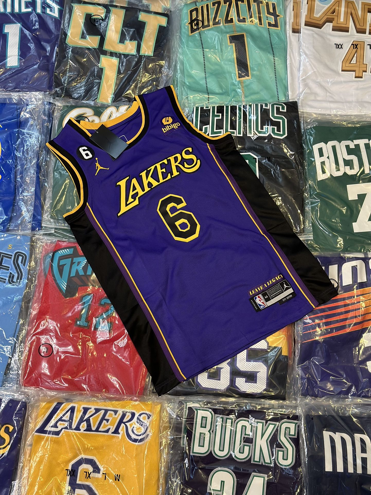 Los Angeles, Lakers, LeBron James.