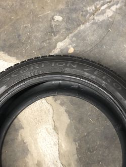 295/40R/21 Pirelli Scorpion Zero Tires Thumbnail