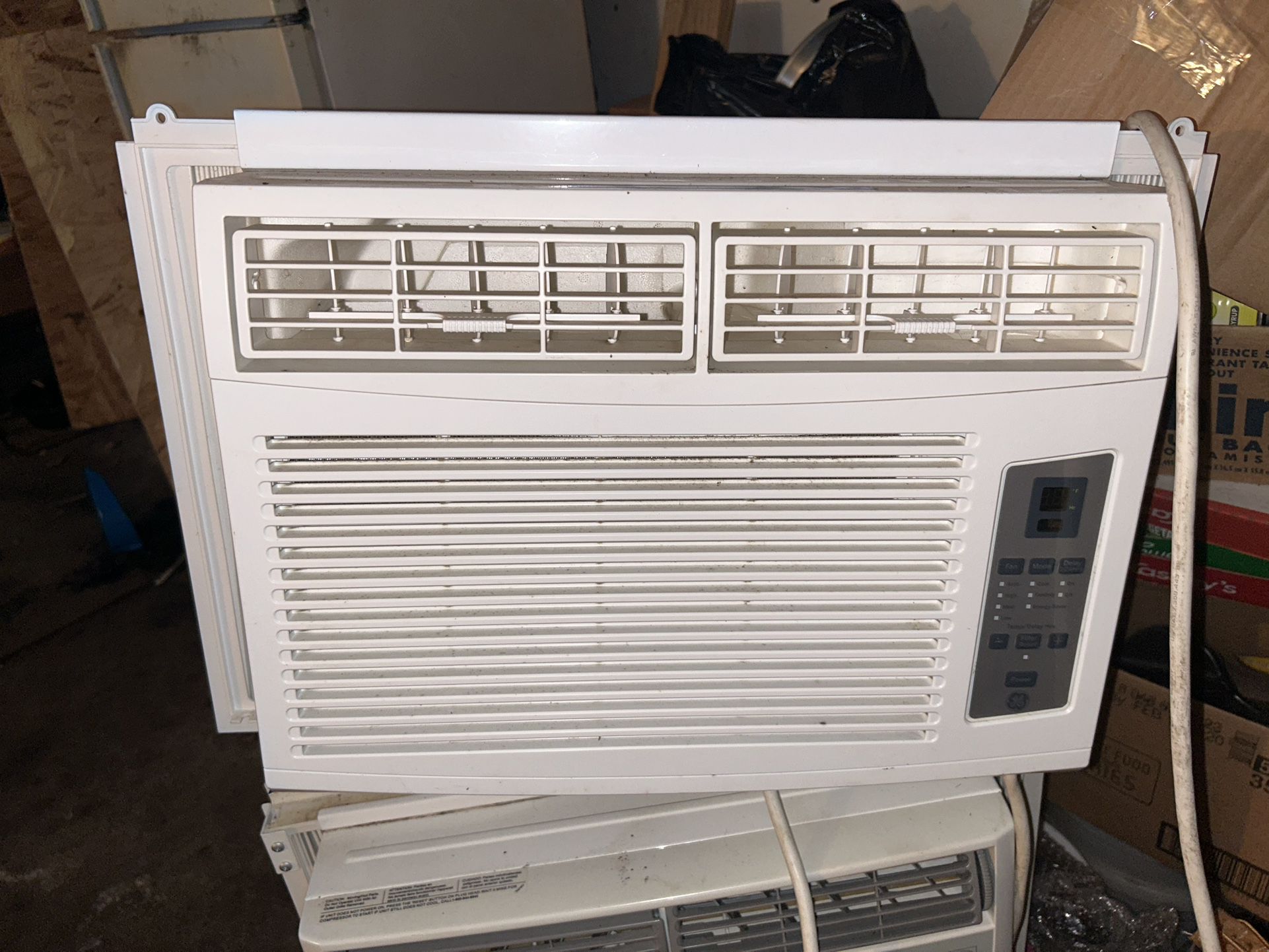 GE Electronic 6,000 BTU Window Air Conditioner / OBO