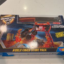 Monster Jam Hot Wheels Stunt Pack 