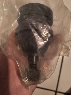 CHEVY S10 / SONOMA FRONT LOWER BALL JOINTS