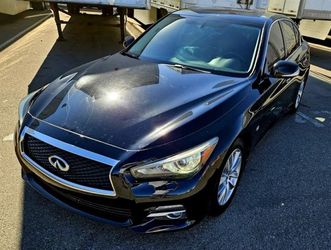 2015 INFINITI Q50