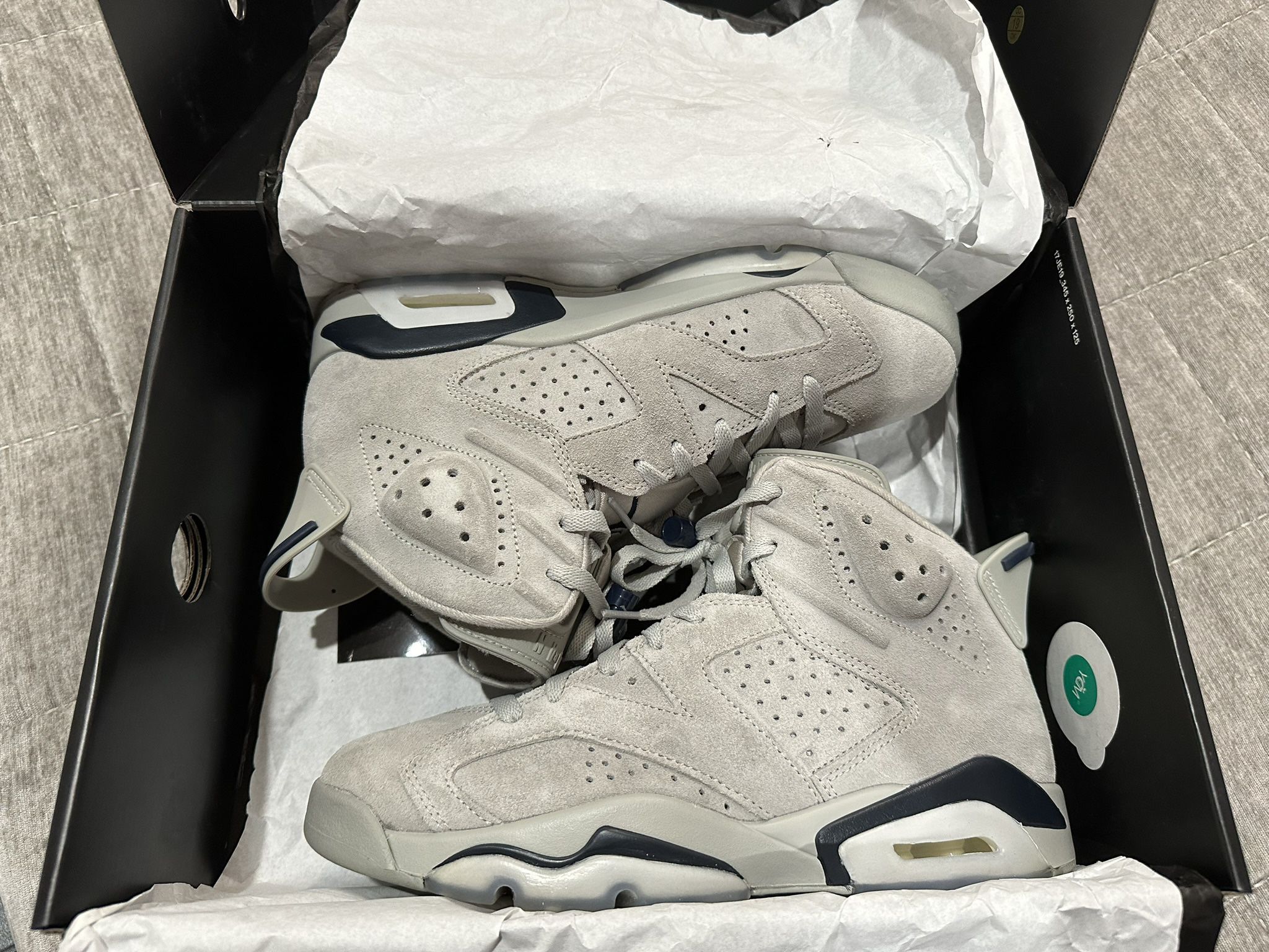 AIR JORDAN 6-  “Georgetown “ Size MEN’S 8.5