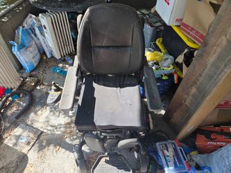 Motorized scooter