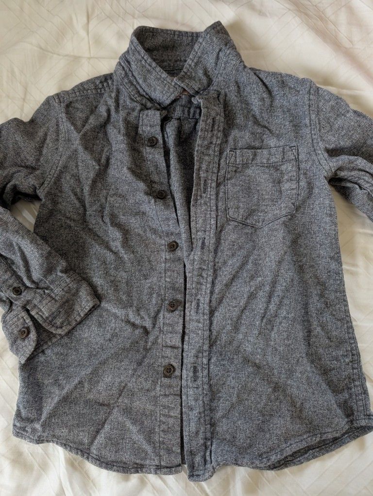 Cat And Jack Gray Top