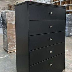 Five drawers dresser