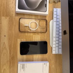 iPhone 15 promax white titanium 512 GB excellet conditionnt