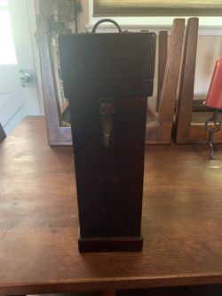 Vintage Wine Carrier