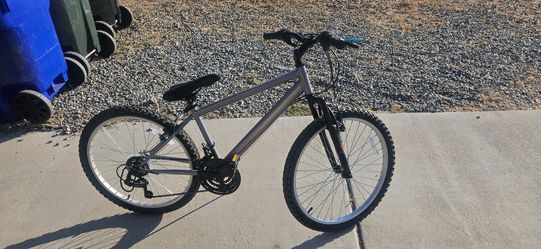 24 inch huffy mountain bike