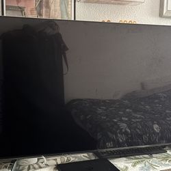 SAMSUNG 55”  SMART TV