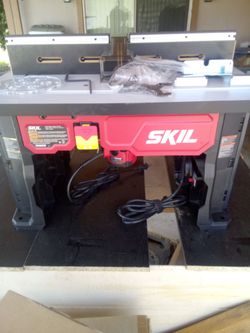 Router w/Table RT1323-00
