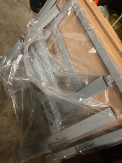 Computer table