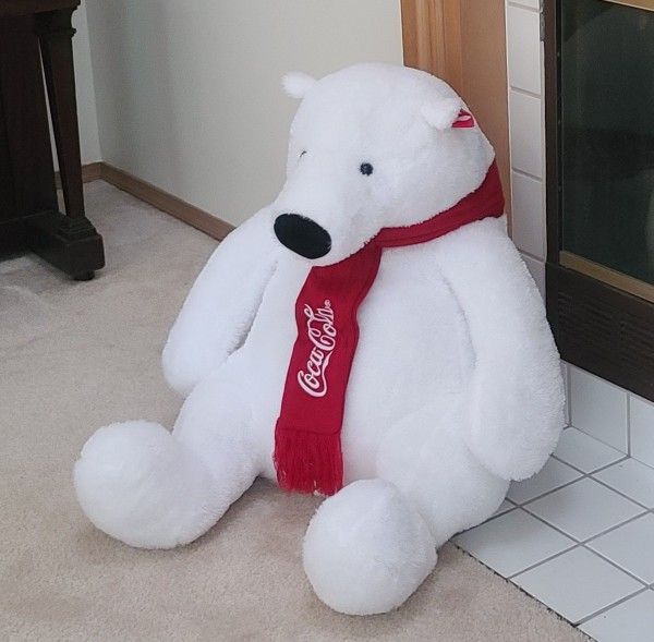 Coca-Cola * Polar Bear with Scarf * Jumbo-size