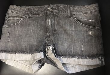 Vans loose fit shorts/ size 9