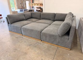 Henredon Murphy 6-Piece Modular Sectional w/ Ottoman