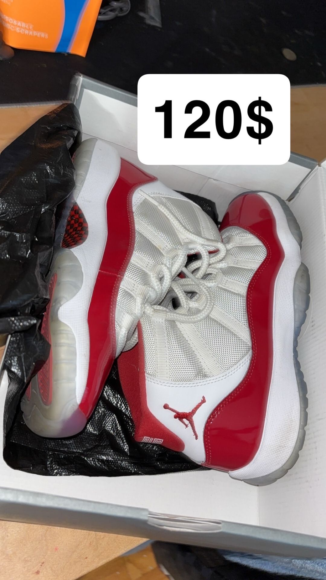 Jordan 11 Cherry 5.5y