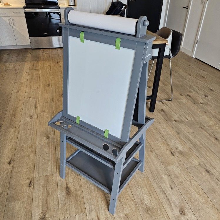 Little Partners The Deluxe Learn 'N Play Art Center Easel
