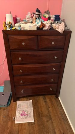 Wood dresser