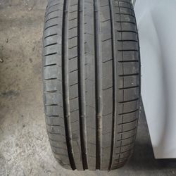 245/35R21 Pirelli P Zero PZ4 Run Flat 96Y -8/32