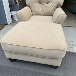 Tan Chase Lounge Chair - Indoor