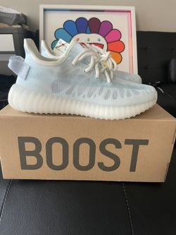 Yeezy 350 V2 Mono ice Size 5 Men