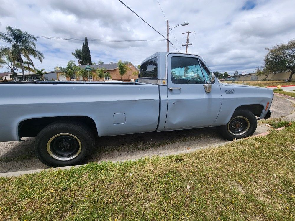 CHEVY $8000