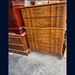 🎁VINTAGE TALL CHEST- FRENCH PROVINCIAL🎁