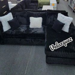 ✅️✅️2 pc black fur like wide welt corduroy sectional sofa with chaise✅✅