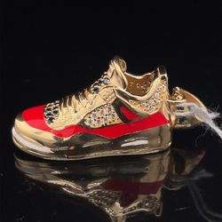 14KT Yellow Gold Diamond Jordan Shoe Pendant 7.06g 184676/5