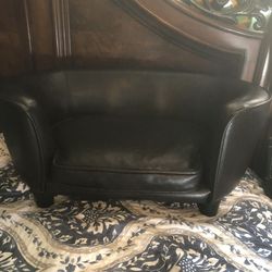 Dog sofa  Enchanted Home Pet  Brown  for a small dog  $100 brand new  