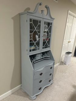 Secretary/display furniture