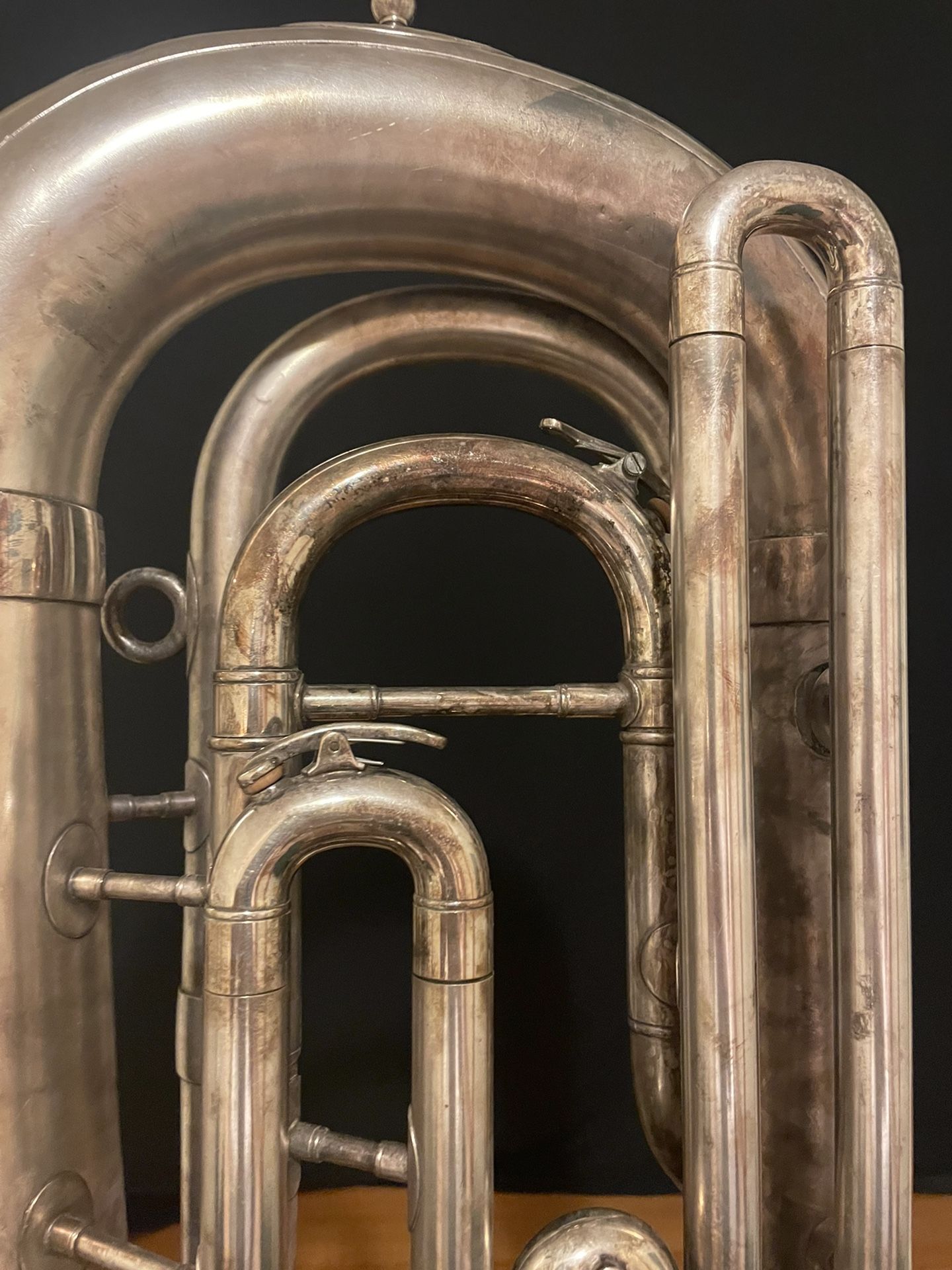 Eb Besson tuba 497446 for Sale in WA OfferUp