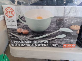 Mixing bowl set / baking set