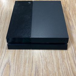 Used PS4 With Controller