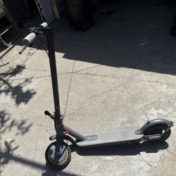 Electric scooter (read Description) 