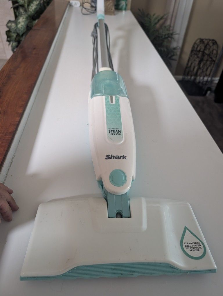 Shark Seam Mop Barely Used