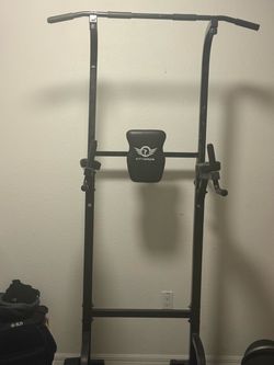 CityBirds Power Tower Pull-Up Station