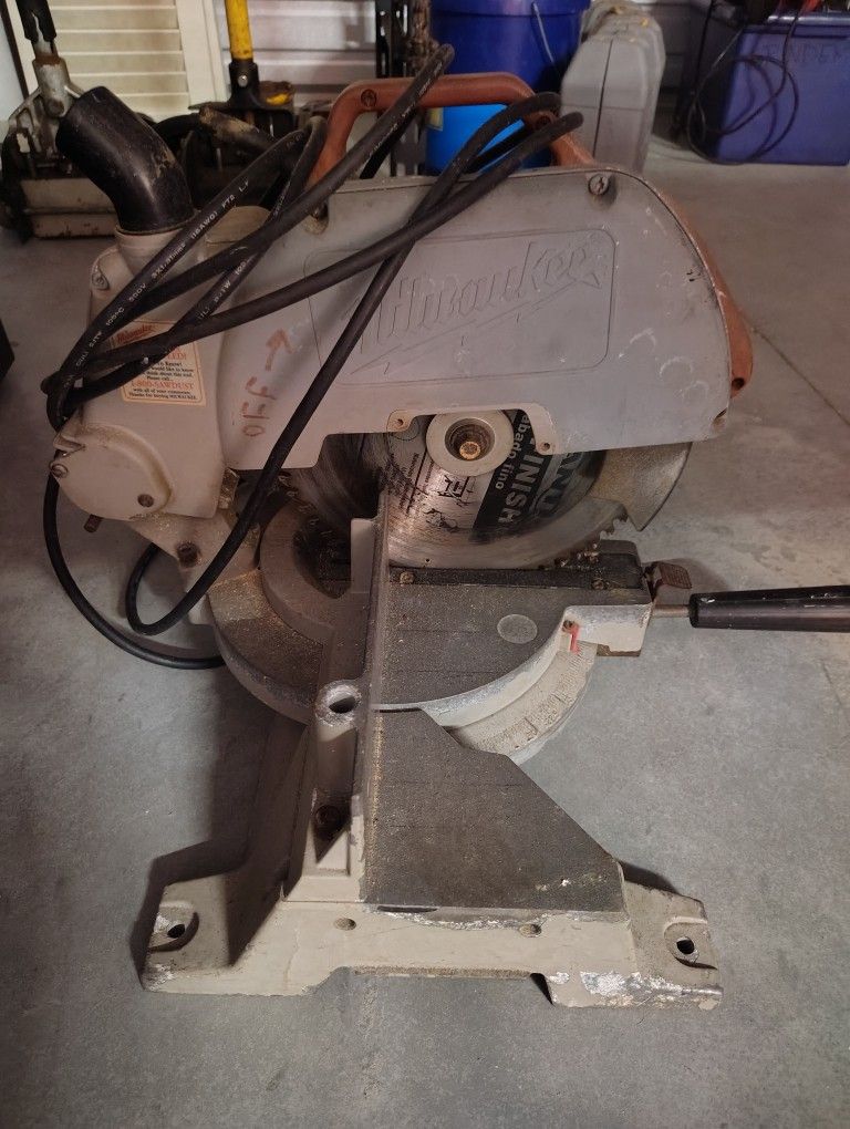 "Vintage Milwaukee 10" Magnum Miter Saw - Heavy Duty Chop Saw"