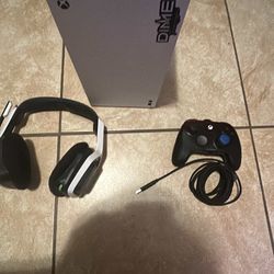 Xbox series x Astro wireless headset and GameSir G7 se