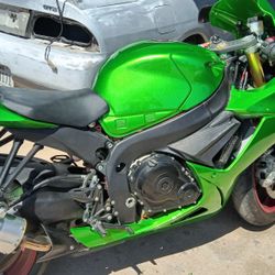 Gsxr 750 / Read Desricption