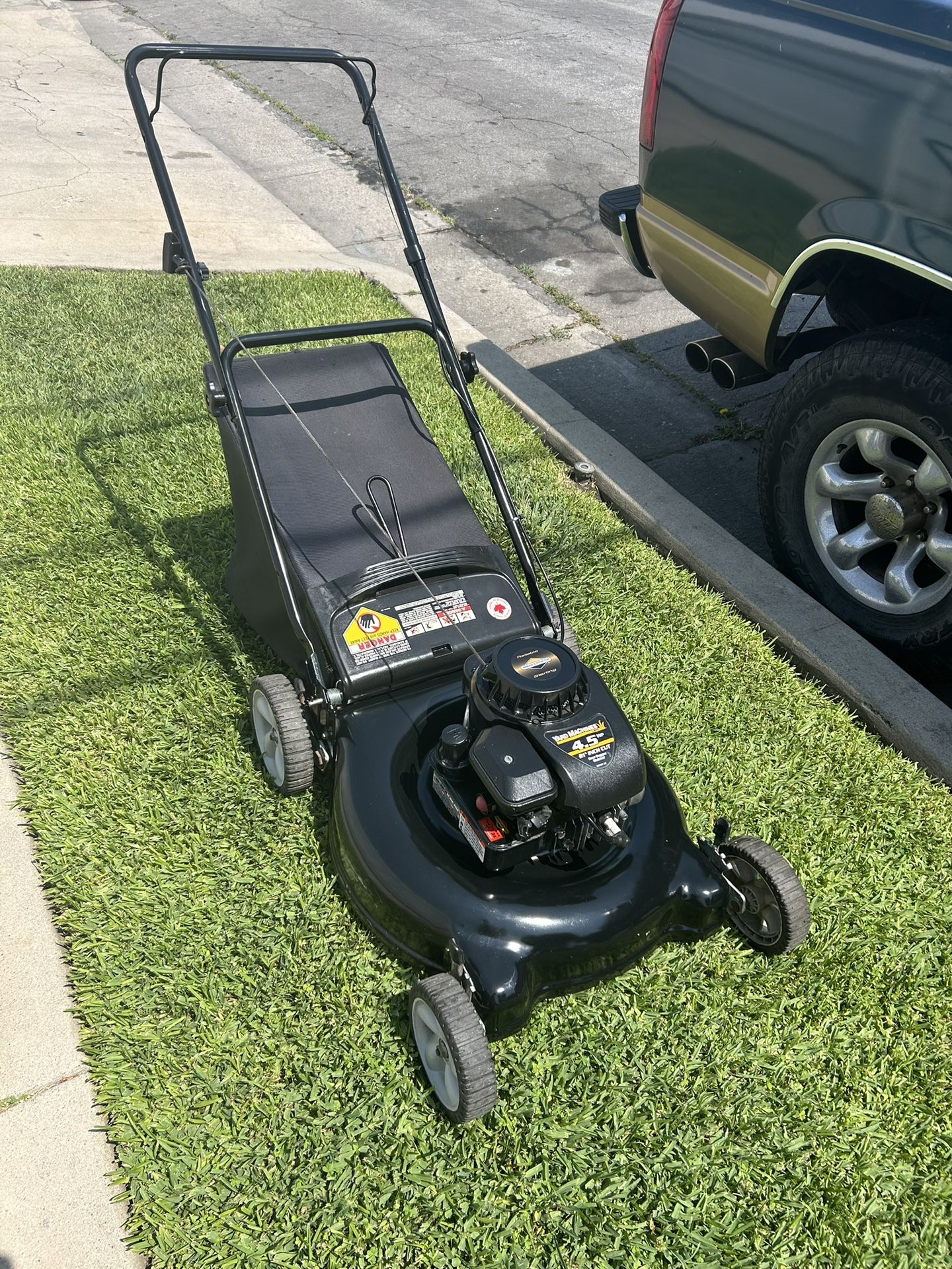 Yard Machines Push Lawn Mower