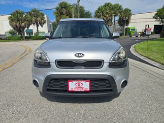 2012 kia soul suv