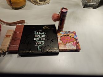 Cosmetics 💄 Mostly Lips