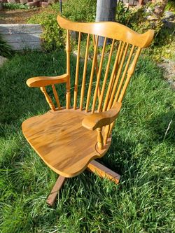 Wooden swivel desk chair recline