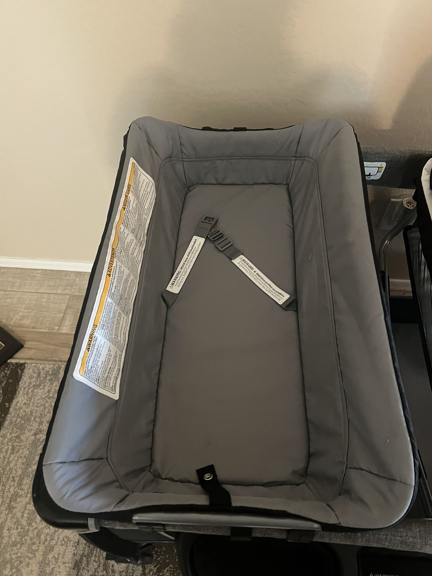 Baby Trend Simply Smart Nursery Center Playard with and Travel Bag for Sale in Phoenix